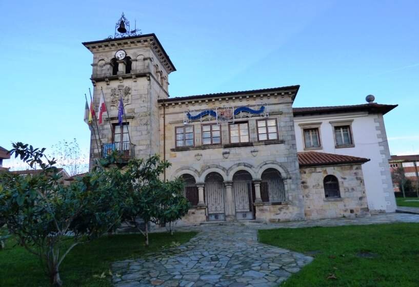 Ayuntamiento de Santa María de Cayón. R.A.