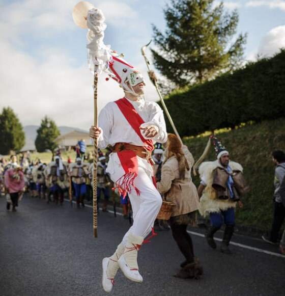 Participantes en el Carnaval de La Vijanera, en Silió.