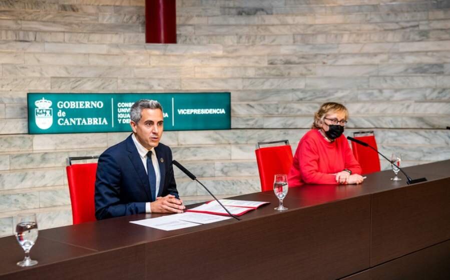 El vicepresidnete, Pablo Zuloaga, y la directora General de Acción Local, Gema Agudo, presentan la programación.