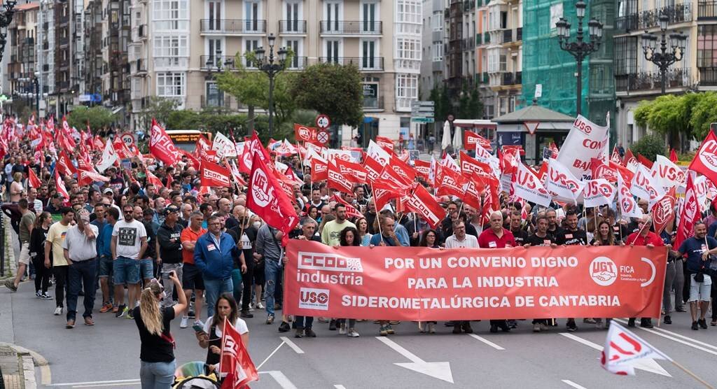 Manifestación del metal en Santander.