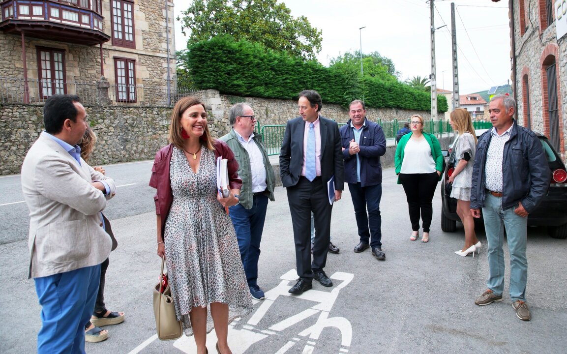 Los consejeros de Presidencia y Obras Públicas acudieron a la presentación del proyecto.