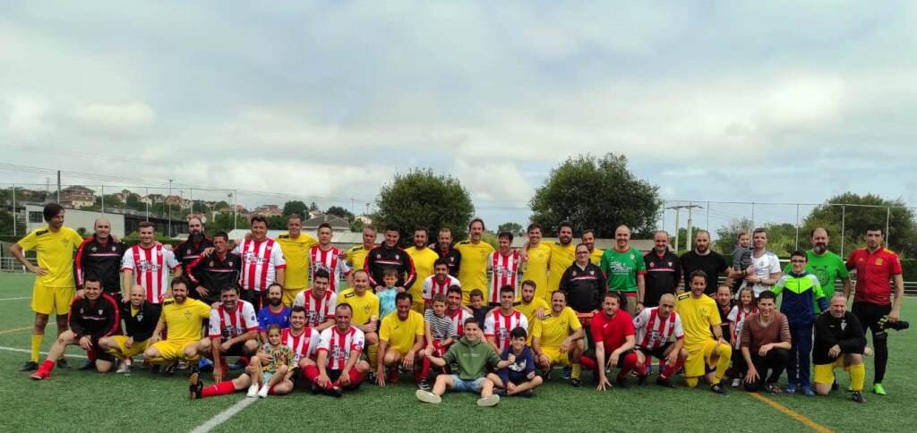 Veteranos del Selaya y Velarde en la final de Copa.