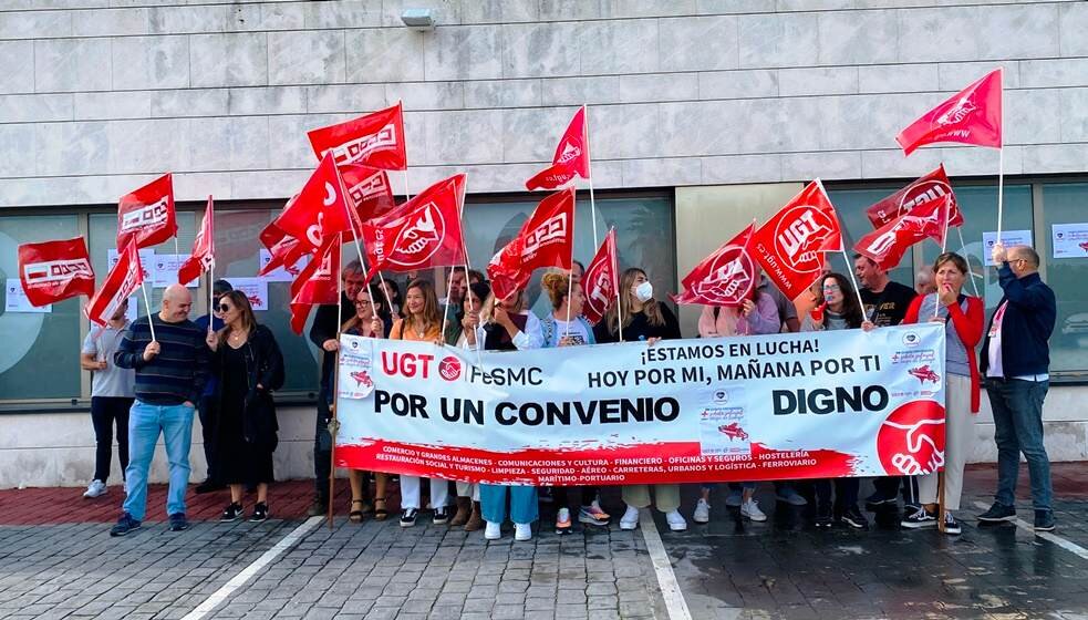 Concentración dela plantilla de Quirón Prevención.