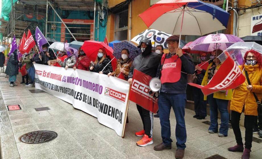 Protesta de los trabajadores de la dependencia.