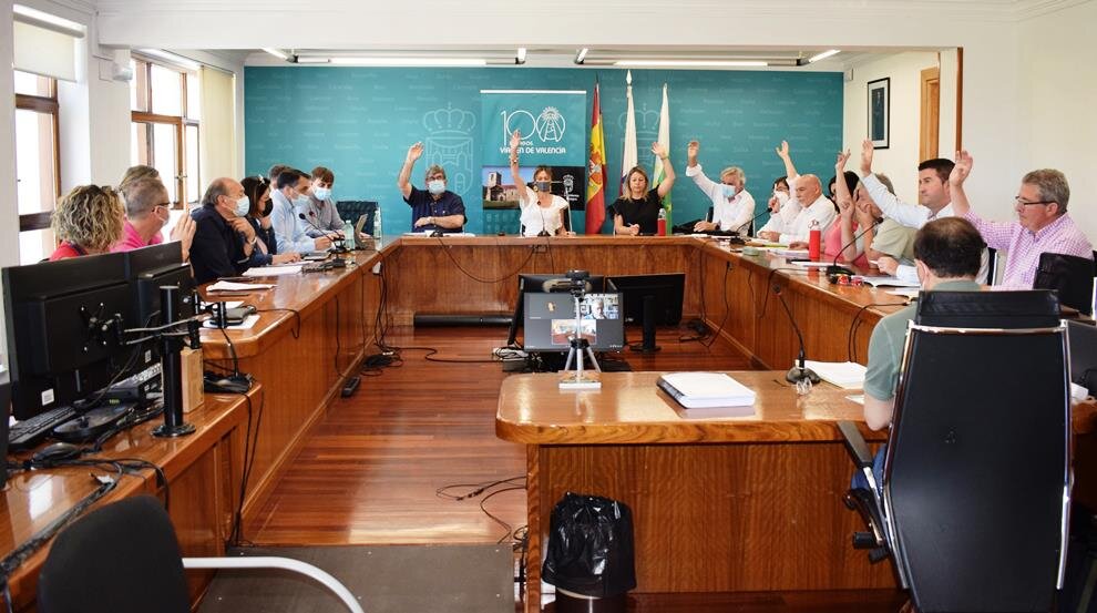 Los concejales en el Pleno de Piélagos.