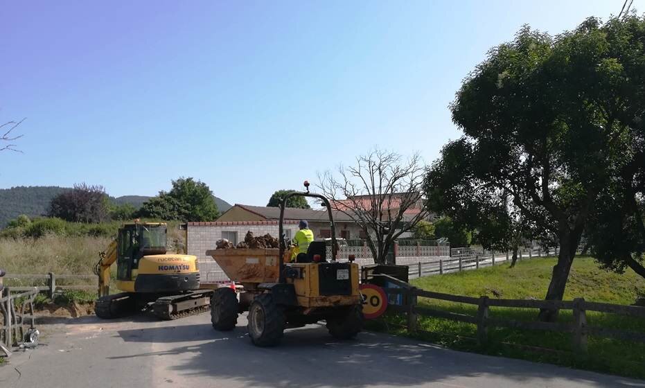 Obras del futuro anillo verde en la zona del Rivero, en Argoños.