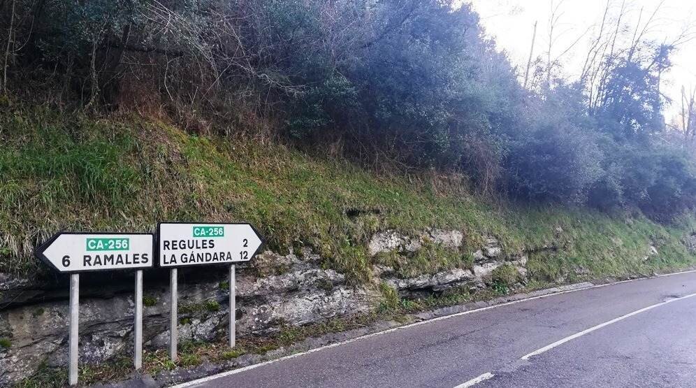 Carretera que une Ramales y Soba. R.A.