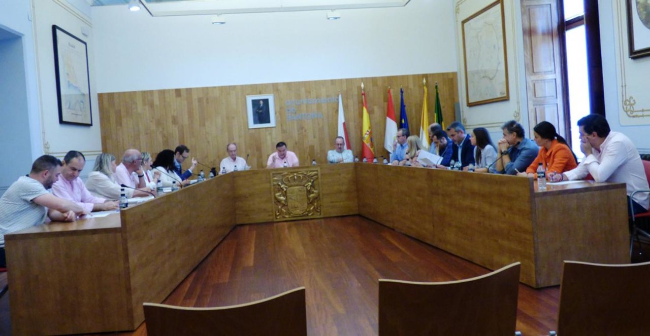 Concejales en la Corporación de Santoña. R.A.