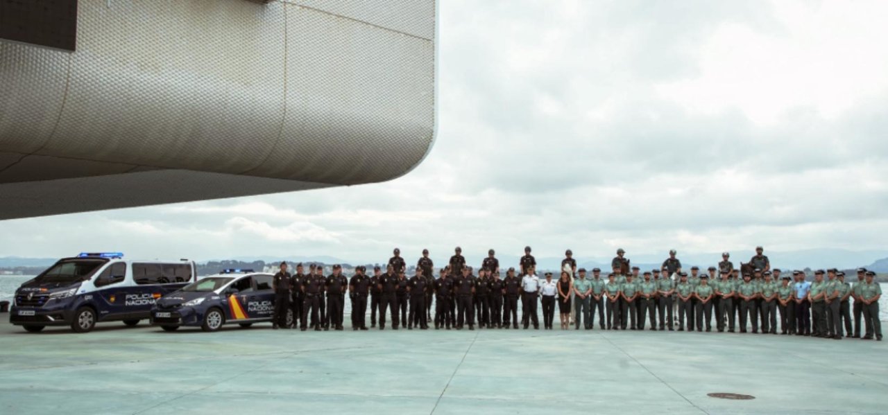 Agentes de la Guardia Civil y la Policía Nacional.