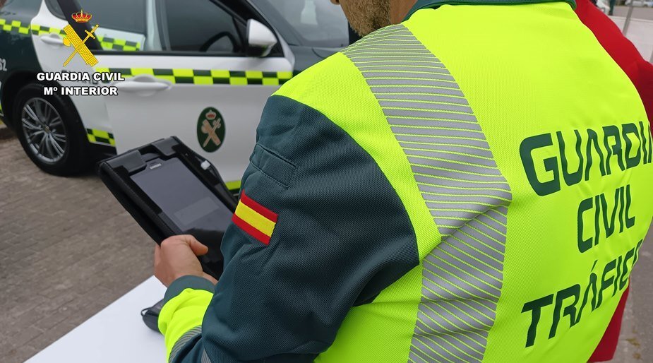 Control de tráfico de la Guardia Civil.