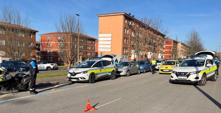 Control de la Policía Local en Santander.