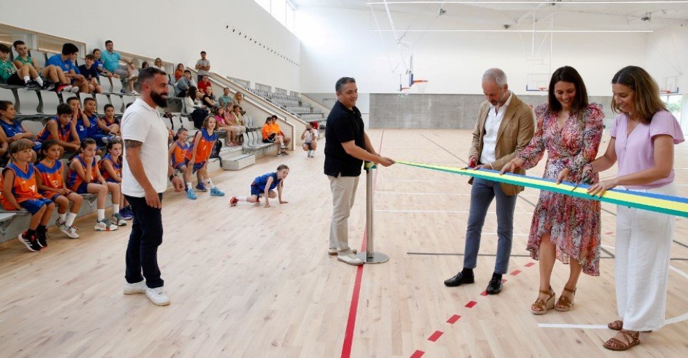 Inauguración del tercer polideportivo en Bezana.