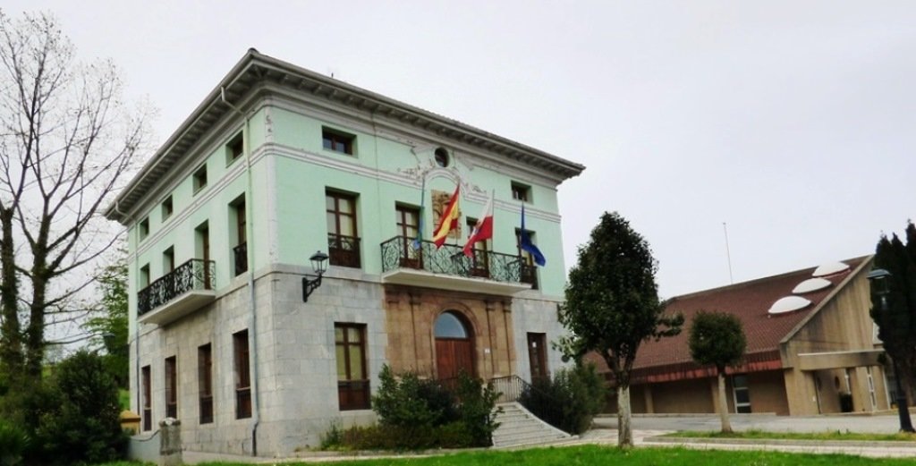 Ayuntamiento de Bárcena Cicero. R.A.