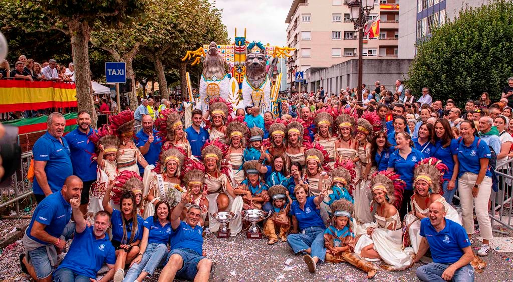 Carroza ganadora de la Gala de Torrelavega.