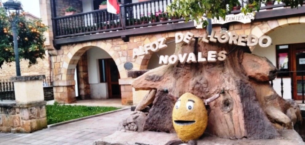 Localidad de Novales, en Alfoz de Lloredo. R.A.