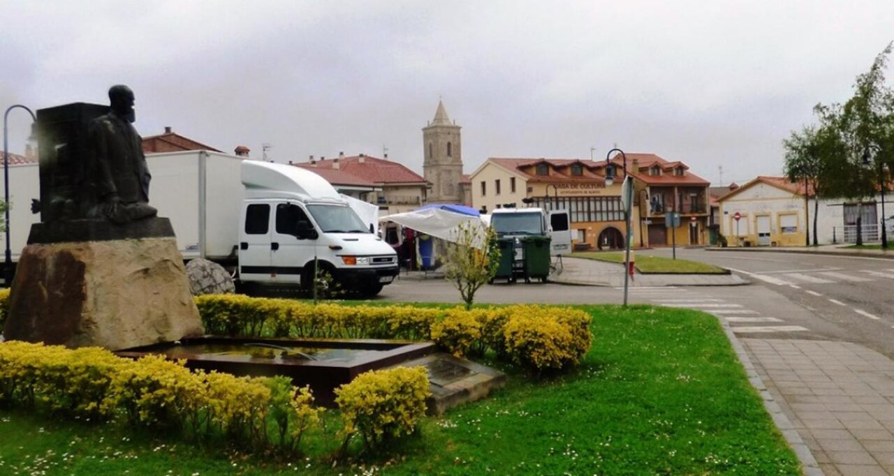 Zona cercana al Ayuntamiento de Bareyo. R.A.