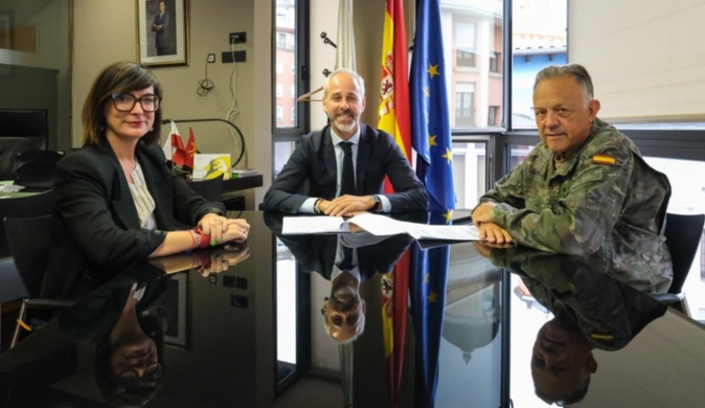 Reunión en el despacho del consejero de Educación.