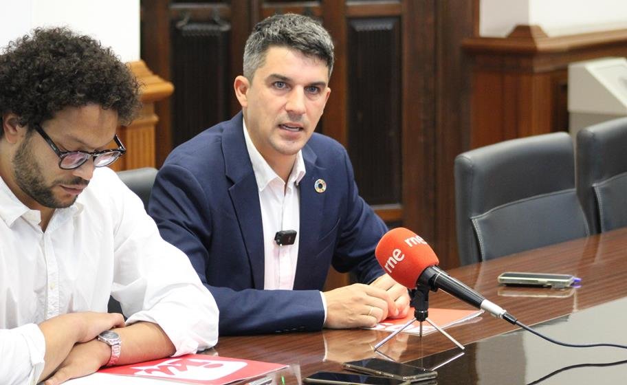 PSOE e IU presentaron una moción conjunta.