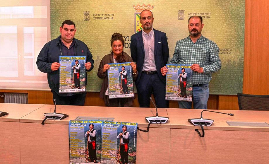 Presentación del homenaje en Torrelavega.