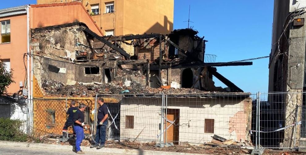 Cierre del inmueble de La Albericia 24, en Santander.