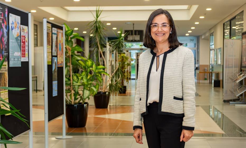 Conchi López, candidata a rectora de la UC.