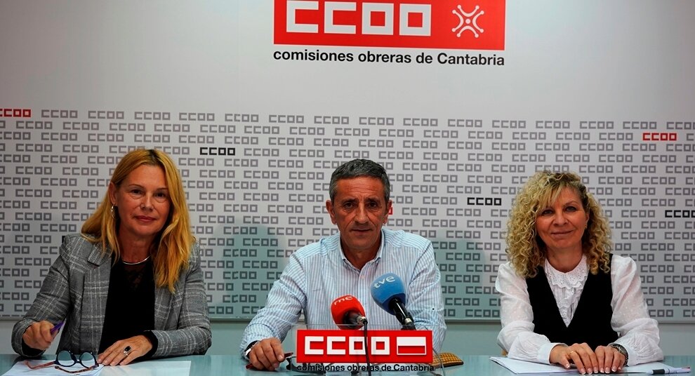 Representantes de CCOO en la rueda de prensa.