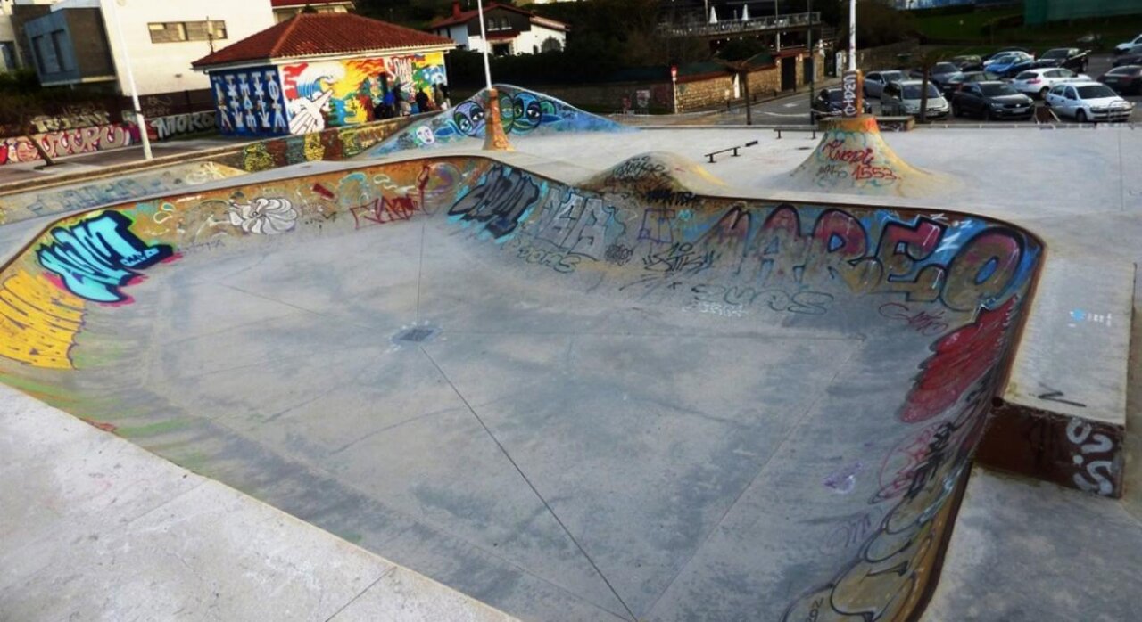 Pista de skate park en Somo. R.A.