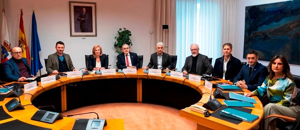 Comisión mixta del Parlamento y la UC.