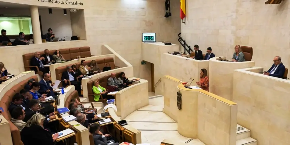 Diputados regionales en el Parlamento de Cantabria.