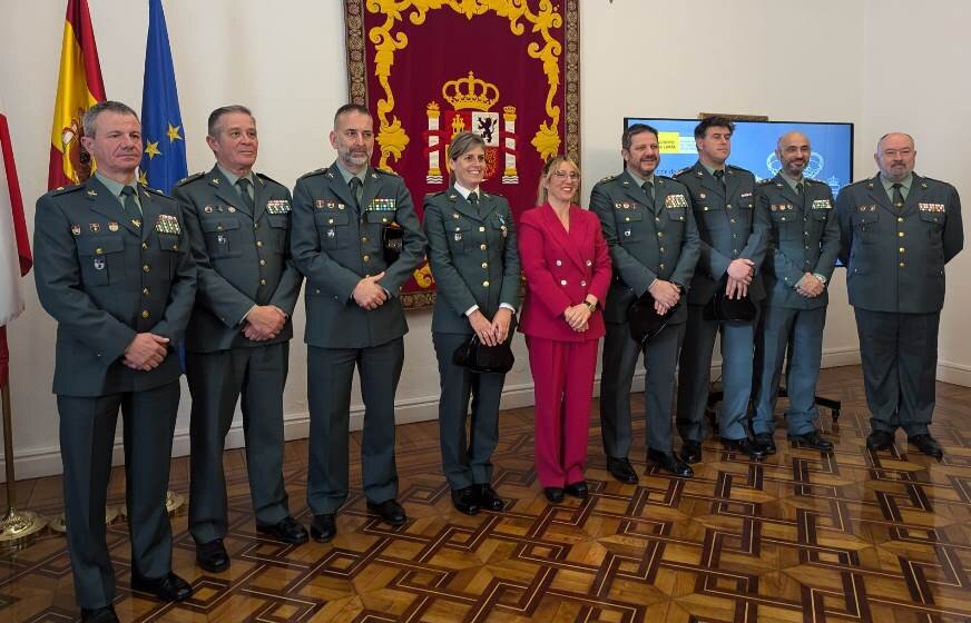 Miembros de la Guardia Civil en el acto en la Delegación del Gobierno.