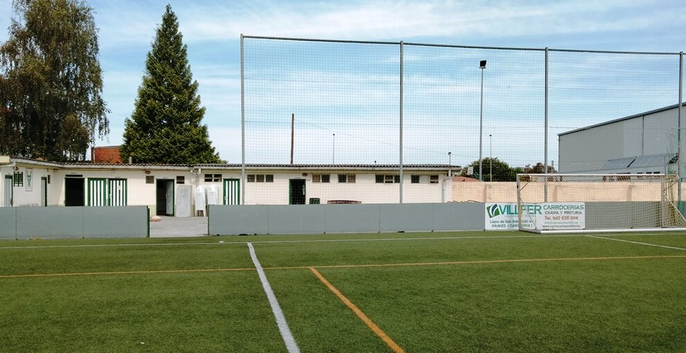 Campo de fútbol El Carmen en Colindres. R.A.