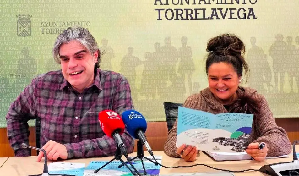 Presentación del ciclo de conferencias sobre la historia de Torrelavega.