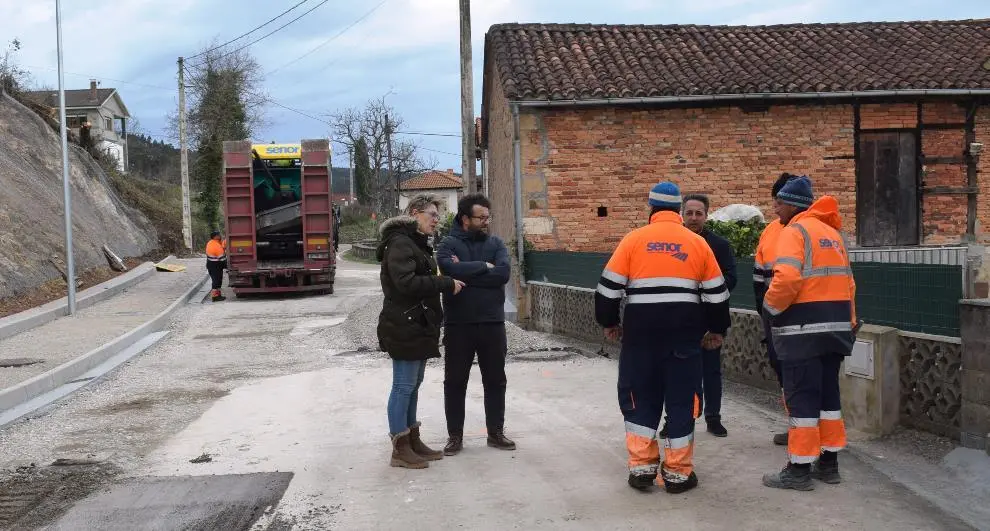 Obras de ampliación de la carretera negra.