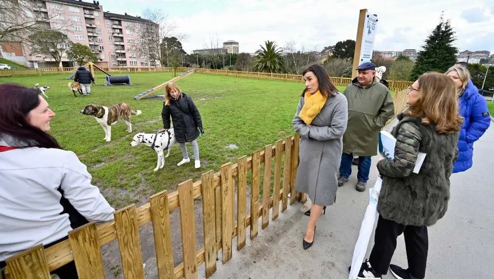 Visita al nuevo parque canino en Santander.